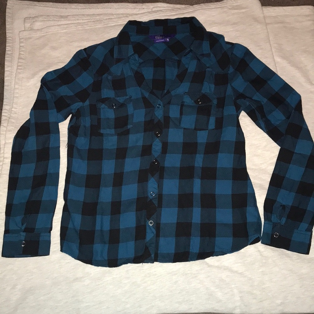 A snap up shirt 😊